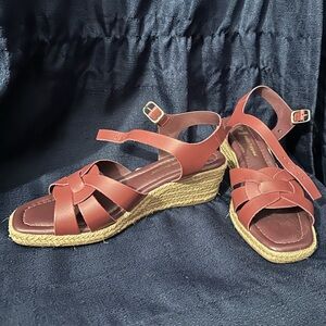 Wedge sandals